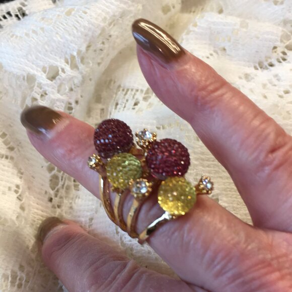 Four Band Goldtone Rhinestone Statement Cocktail Ring-Size 6 1/4 - Picture 5 of 5